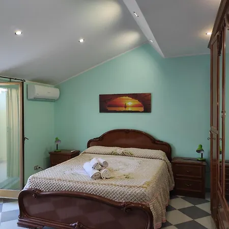 Casa Vacanze Via Pola Apartment