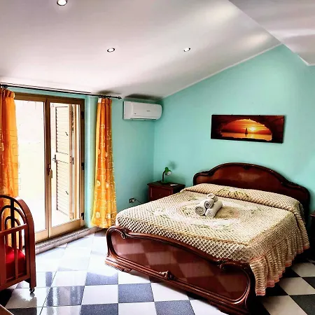 Casa Vacanze Via Pola San Giorgio (Messina)