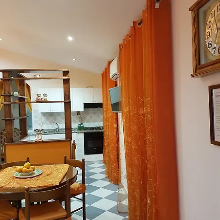 Casa Vacanze Via Pola Apartment San Giorgio (Messina)
